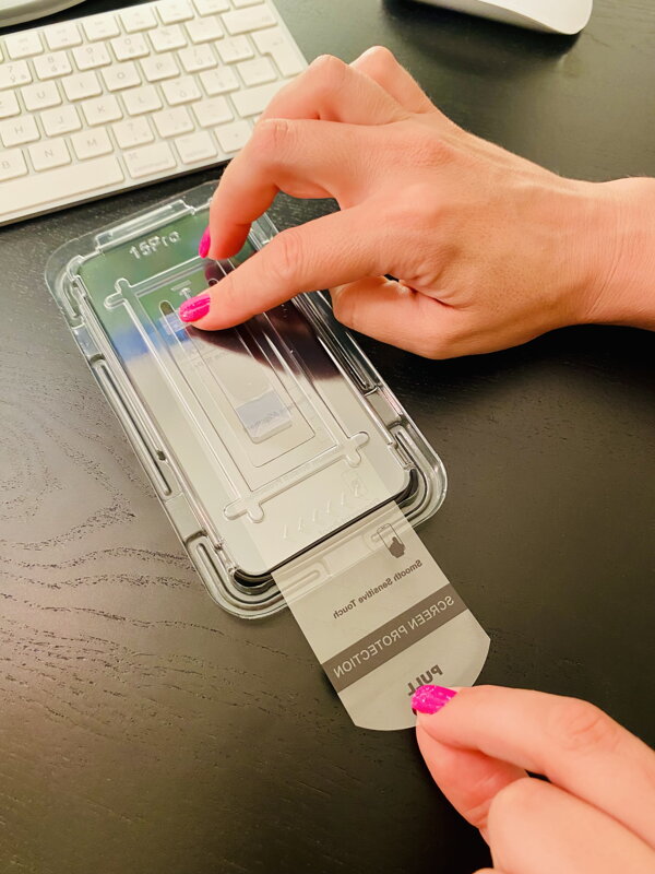 Cubenest Panzer Schutz Glas iPhone 15 Pro