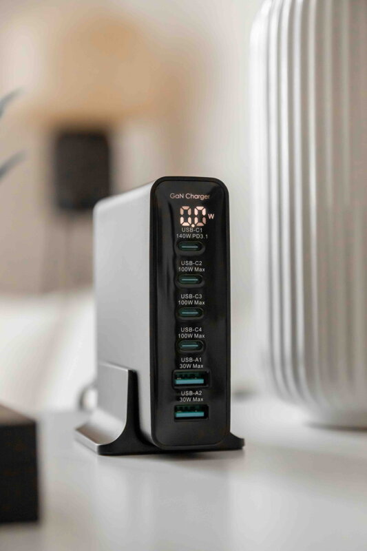 Cubenest GaN Ladegerät 240W S6D0